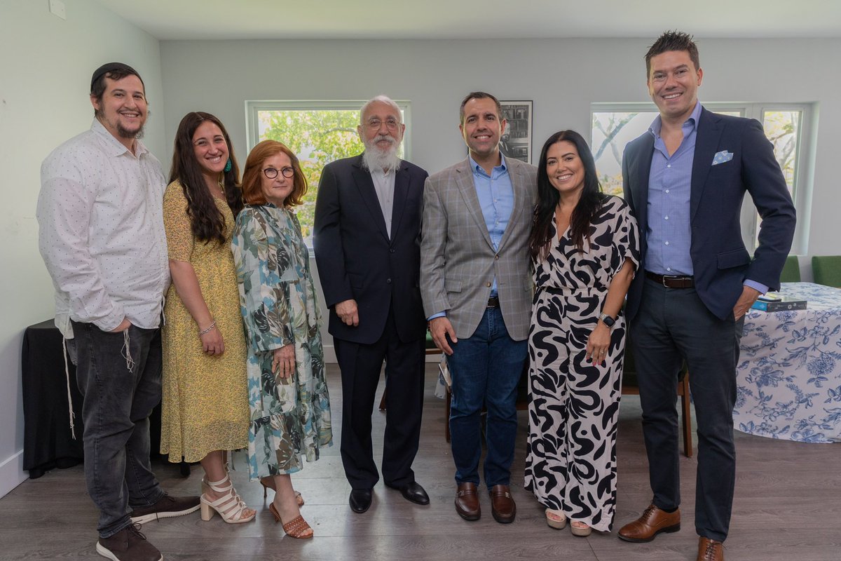 M___Morgenstern's tweet photo. Honored to emcee a fantastic breakfast w/ Coral Gables Mayor @votevincelago, State Senator @AlexisMCalatayu, former Rep @AlinaGarcia, Clerk of Courts and Comptroller @ClerkJFB Juan Fernandez-Barquin, Doral Mayor @ChristiFraga, and 17 Chabad Rabbis/Rebbetzin teams from South Florida. 

Amazing to see our community leaders come together and share wisdom. 

Particularly moved by Rabbi Yaakov Felligs’s @JewishGrove vort on the Torah. He explained that taking is a bodily act, while giving is a soulful one. In this light, our elected representatives bear a divine responsibility to give to their constituents rather than take. This insight is the true essence of leadership and public service.