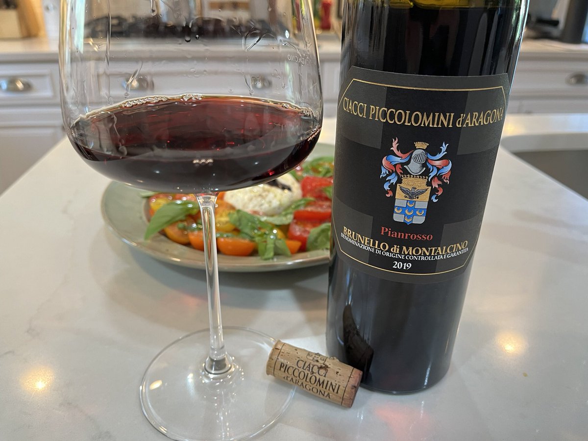 TuscanVines ® tweet media