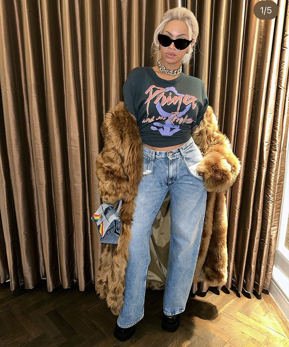 Paisley Park tweet media