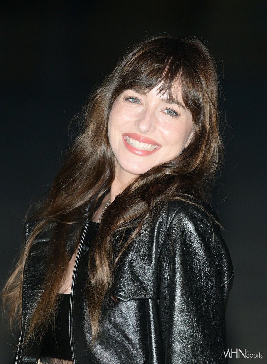 she is literally the most gorgeous woman on this earth ✩