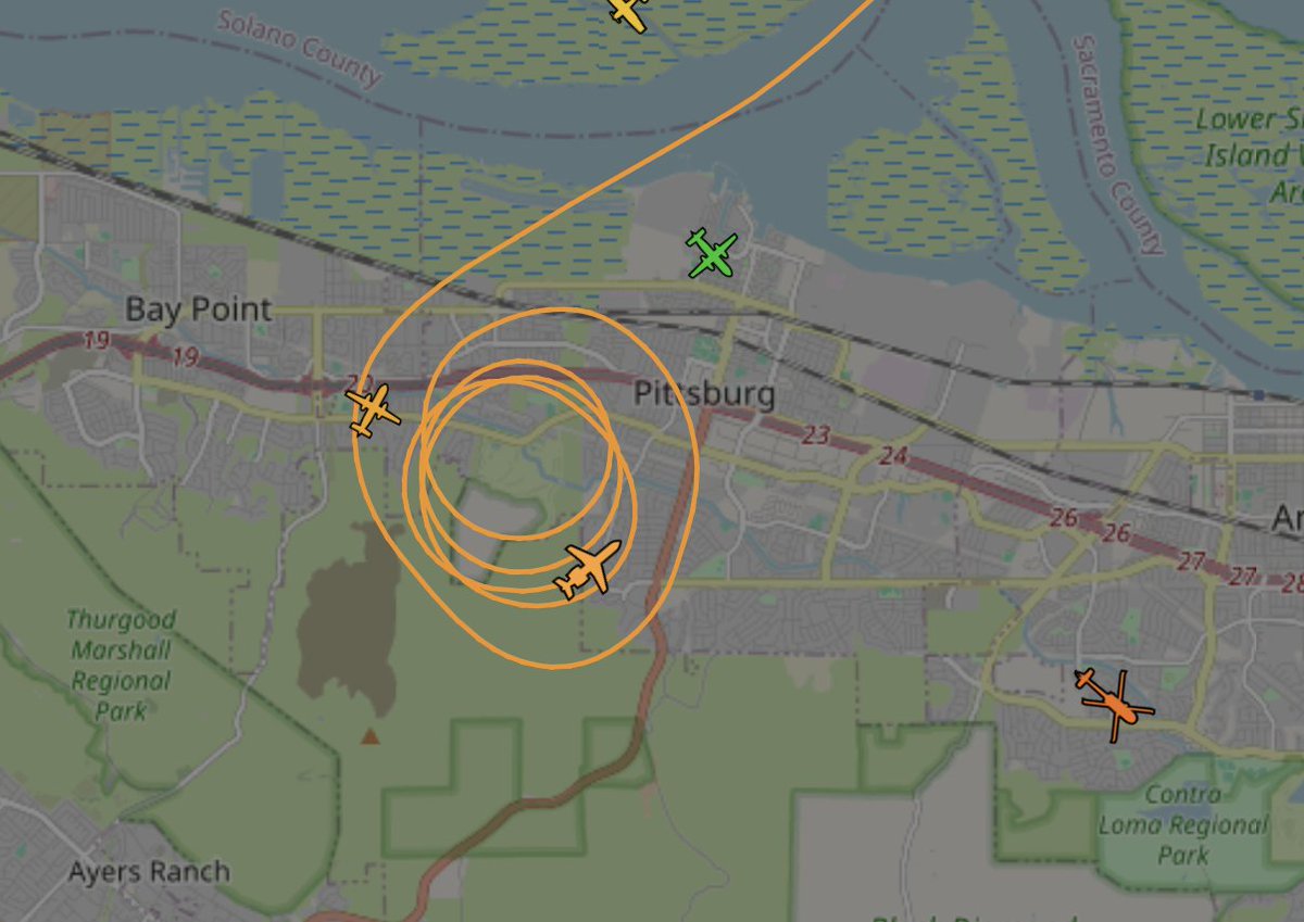 925mlbfan's tweet photo. #JohnFire #JohnIC: MD-87 CalFire air tanker overhead. Very windy conditions today pushing the smoke.
https://t.co/NsZ3xn4sl5 https://t.co/gDnplLRb22