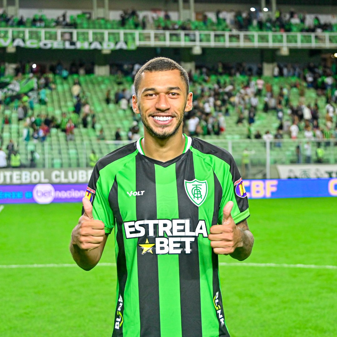 AmericaFC1912's tweet photo. Meu atacante não perdoa, marca y marca! 😀👍🏿😀

Seguimos juntos, Fabinho! 🐰💚

📸 Mourão Panda / América 

#PraCimaDelesCoelho
#AméricaDoBrasil https://t.co/qDJVedhYny