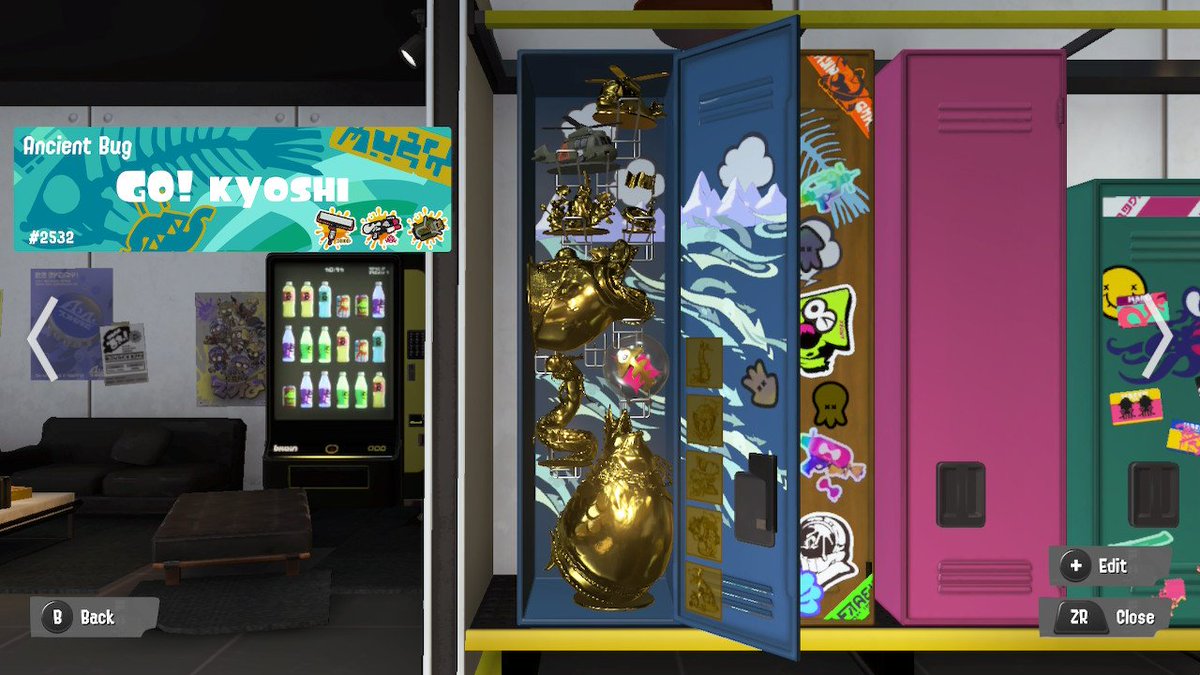 Kyoshi32's tweet photo. Petition to shrink the Choho statue... My locker is pretty much maxed out.

Thanks for the high score and HLM Triumvirate win @8bitnavi @pokemonbobby and Bobby's sister. https://t.co/3LqvADMuVV