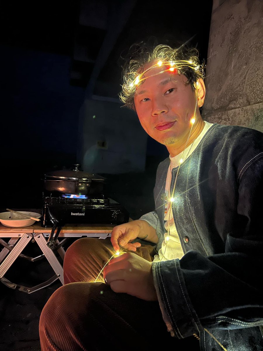 SandySPA77's tweet photo. 自信がないひとは

「自分はダメなやつなんだ！」

ということを驚くほど「信じて」いる

それ、自信メッチャあるやん(≧▽≦)

「ダメだ」という「信念」持ってるやん笑

そこまで来たら、あとは

「エネルギーの方向性変えるだけ」やで💓

電飾の光（エネルギー）の使い方の
方向性がおかしい男より https://t.co/zNBym9lrsV