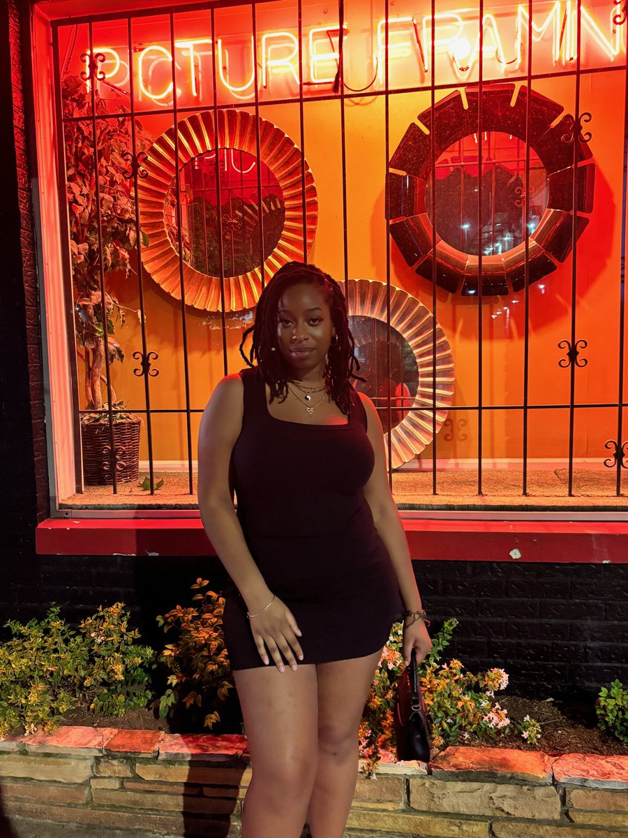 mickey_lanae's tweet photo. Yall I need some validation QUICKLY https://t.co/rSIz90aA2V