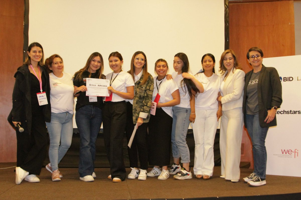 TSWWomenEcuador's tweet photo. ¡Felicidades a los equipos ganadores! 

Grandes ideas se vieron en este @Startup Weekend #WomenEcuador de @Techstars impulsado por @WeXchange y @el_BID

🎉 Felicitaciones a todas las participantes por su talento, esfuerzo y dedicación 🌟. 

#TechstarsEC #WeXchange #MujeresSTEM https://t.co/7lw53cQmUI