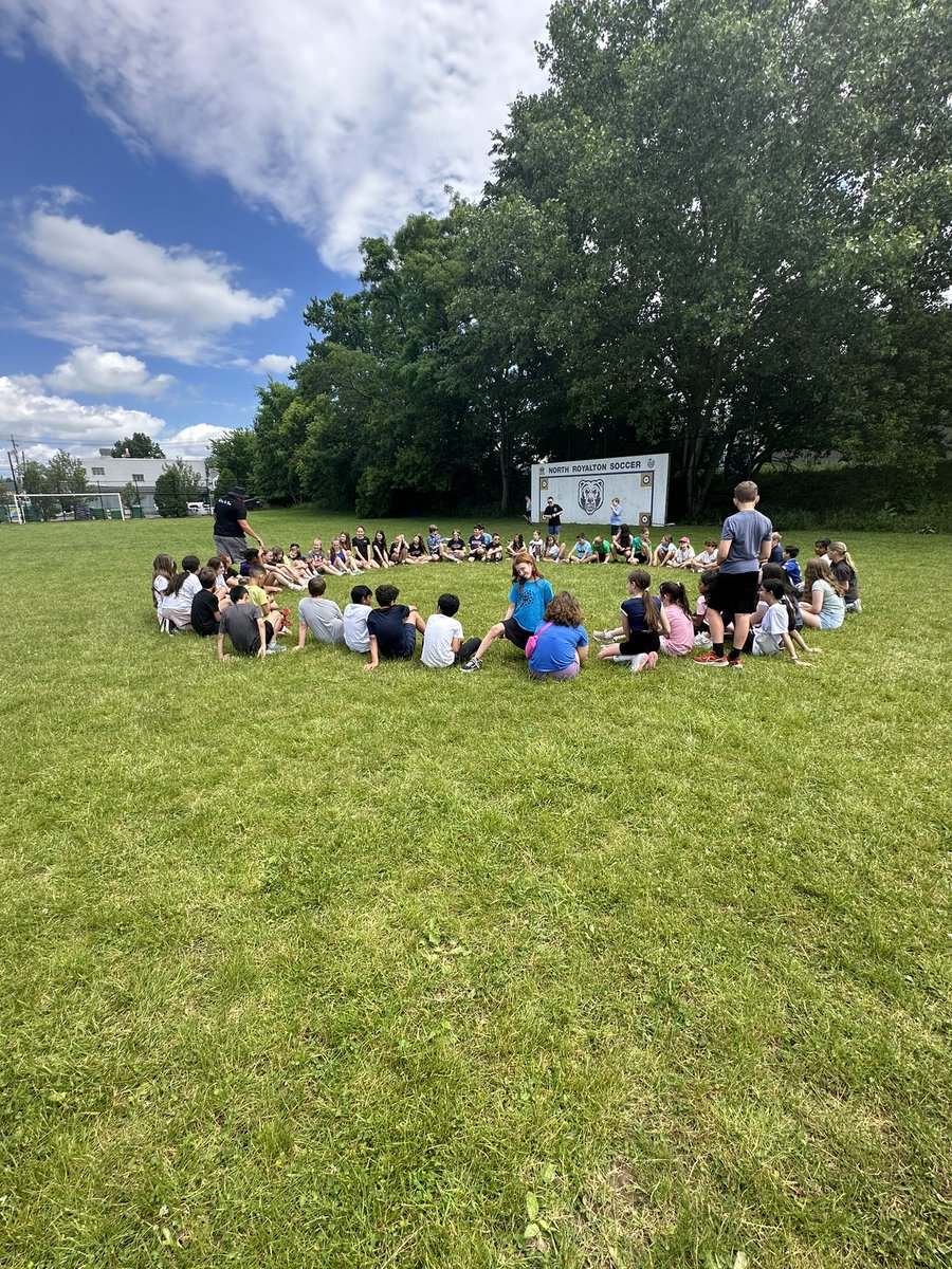 mrsjohnsonNRES's tweet photo. This past Thursday was a wonderful last day with a fantastic group of students! Happy summer Raptors! #nrinspiregreat #rulingtheskies https://t.co/O0OcFGfNKF