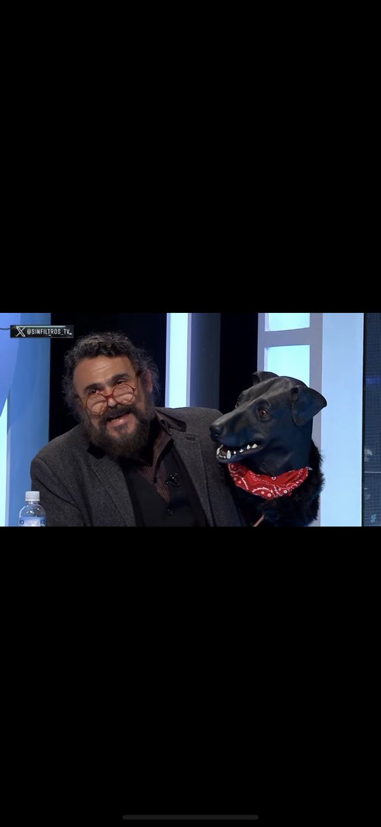 ArturoRuizTagle's tweet photo. El Ciclón Luis Hermosilla 

Meteorólogos nombran al ciclón como “Luis Hermosilla”, porque los va a mojar a todos y luego va a desaparecer. 
Me lo contó un perrito…
#elperrofué 
#ciclón 
#elperromatapoco 
#meteorología 
@FISUartistas https://t.co/UT5aVlwfQC