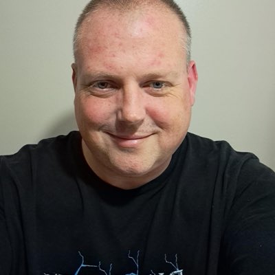 pool40475's tweet photo. #NewProfilePic https://t.co/mphPnm3WY9