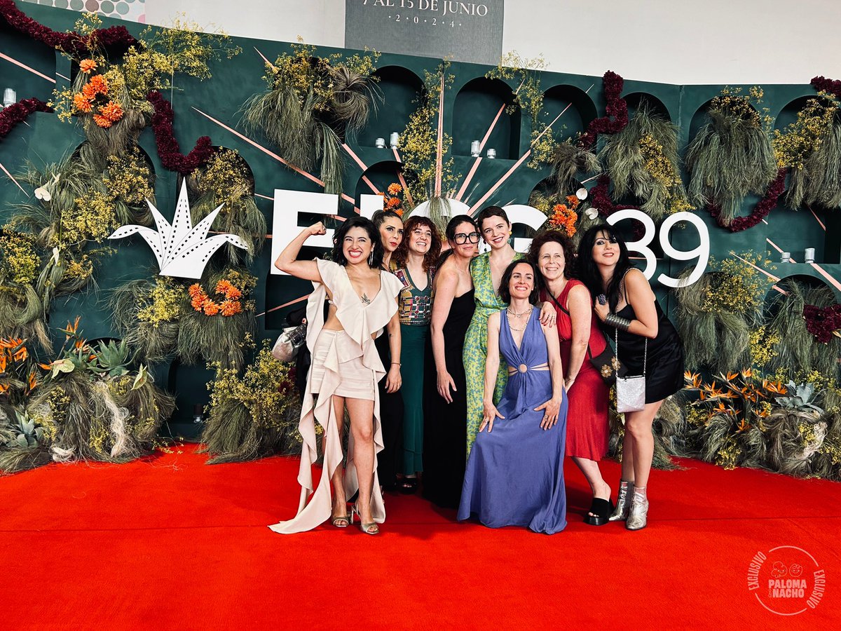 Cinepolis's tweet photo. Así se vivió el estreno de #Corina en el @FICGoficial. Consulta toda la información aquí con @Paloma_Nacho 👉 https://t.co/r1iCTJ90I3 https://t.co/2wVb2QZ0ve