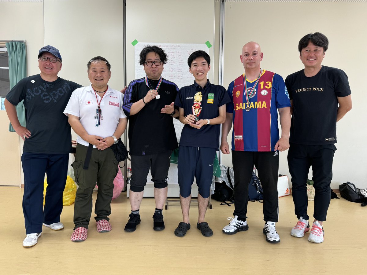 subbuteojapan's tweet photo. 全日本選手権2024柏
Japan Nation Cup in Kashiwa
Open
優勝 Takafumi Kido
準優勝 Suguru Fujino
第3位Andrew Martini
第4位 Daigo Mori

◾︎Final
Takafumi 1-0EX Suguru
◾︎Third Place
Daigo 0-1 EX Andrew https://t.co/2ksLp81r8s