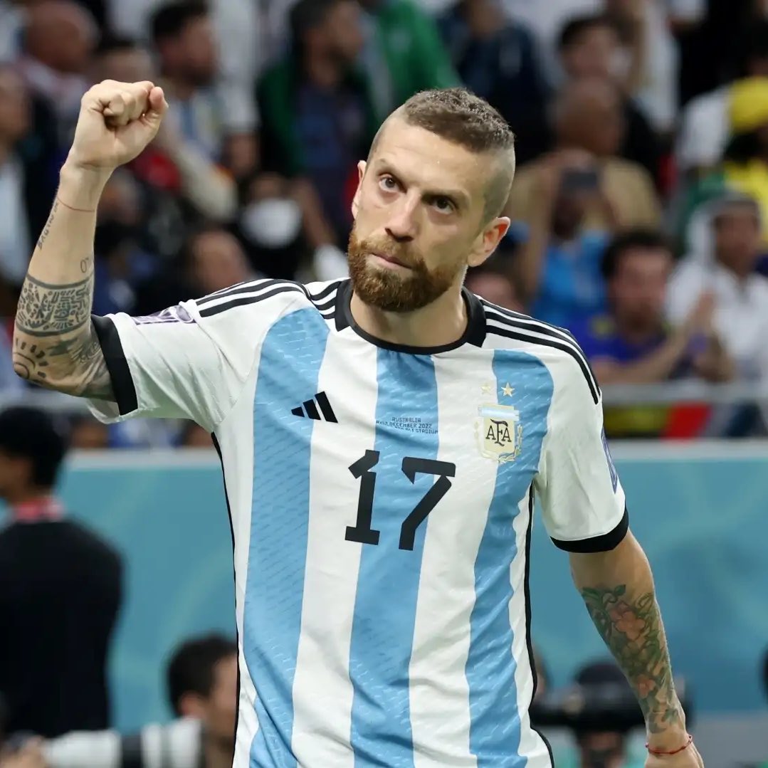 cosmo_army's tweet photo. Ni Messi, ni el Dibu y ni Julian. El mundial se lo debemos a EL que macumbeo a Nico Gonzalez para que no vaya al mundial https://t.co/hFGvK0yLCe