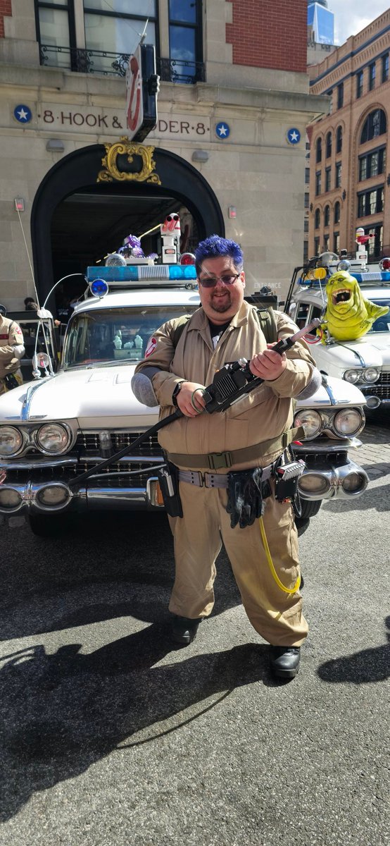 Doctors__TARDIS's tweet photo. Bustin Makes Me Feel Good!
#Ghostbusters40
#GhostbustersDay
#Ghostbusters https://t.co/fx5N7JqjSi
