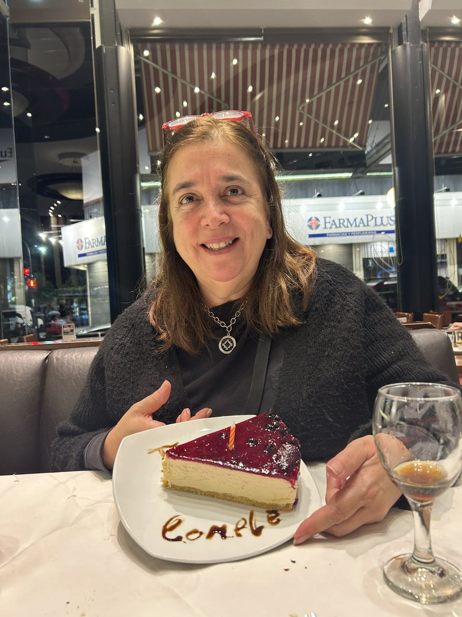 portiz10's tweet photo. Cumpleeee https://t.co/zmfBr6RdlD