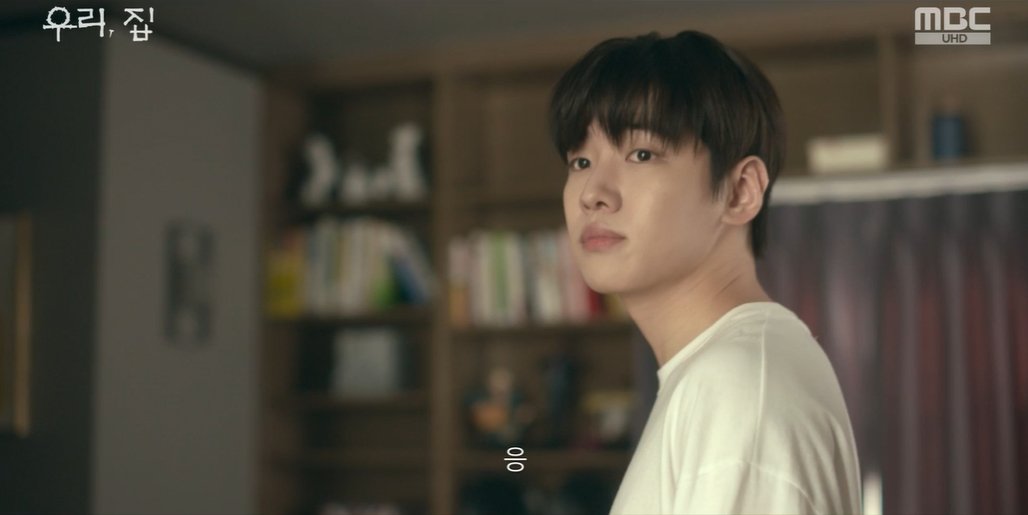 imbcenews's tweet photo. ‘우리, 집’ 재찬, 협박범 연우 네 번째 타깃 된다 ‘긴장감 UP’
#재찬 #JAECHAN #연우 #우리집 #MBC #iMBC 

방송 말미 가족을 위협하는 협박범 이세나(연우 분)의 네 번째 타깃이 최도현으로 예고되며 극의 긴장감은 최고조로 치달았다.

⬇️기사 Click Plz⬇️
https://t.co/A0LtOBKAwy https://t.co/xfKTnFSgMR