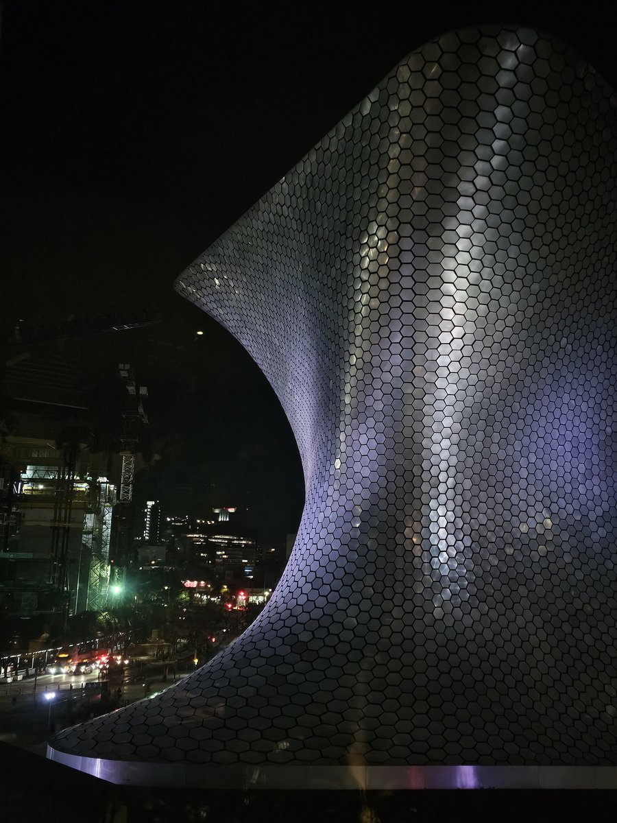 A_mirandam's tweet photo. ¡Gracias por vivir juntos #museumweek!
Hermanados por las musas, inspiramos nuevas historias...
¡Nos encontramos pronto, @MuseumWeek!
#coexistirmw
desde @ElMuseoSoumaya https://t.co/e3FK1DUOcE