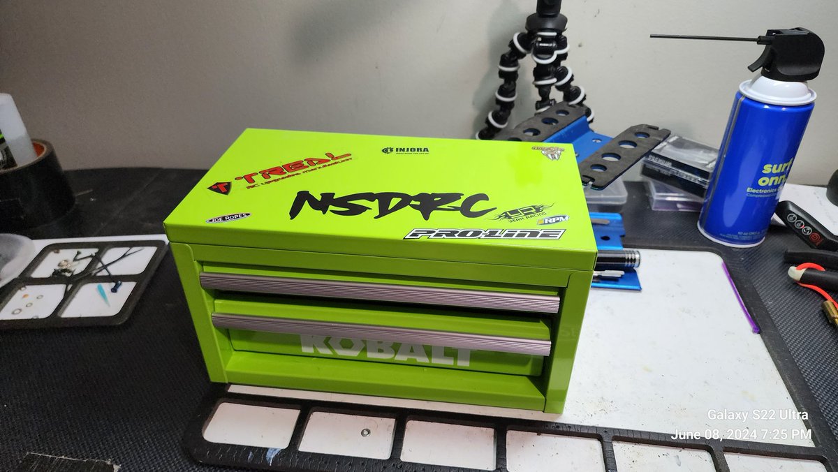 ChrisJeffery122's tweet image. So these kobalt mini tool boxes are great for rc tools on the work bench
#rccrawler #rc10thscale #rcbuild