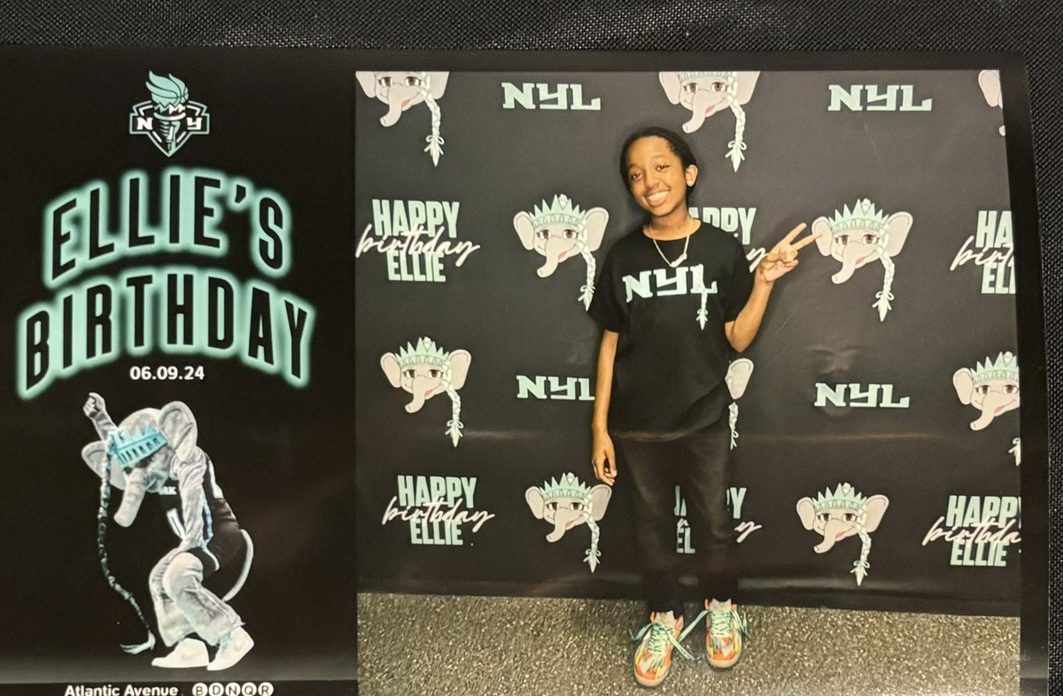 12tray's tweet photo. Happy Birthday, @BigEllieLiberty! 

#SEAFOAMSZN | #LIGHTITUPNYL https://t.co/nDgnBQn2pM