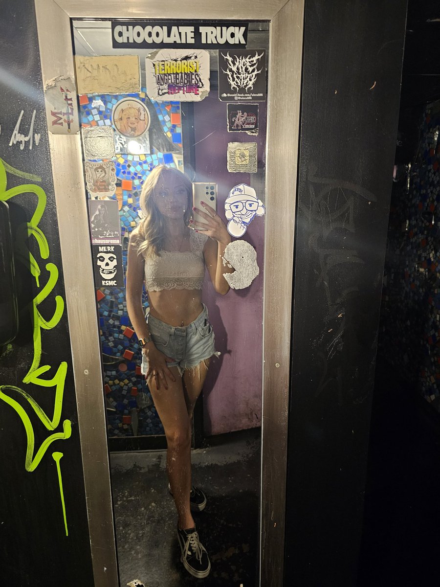 Sugahoneyicebri's tweet photo. Pretty front to back https://t.co/LTjCnR5XZd