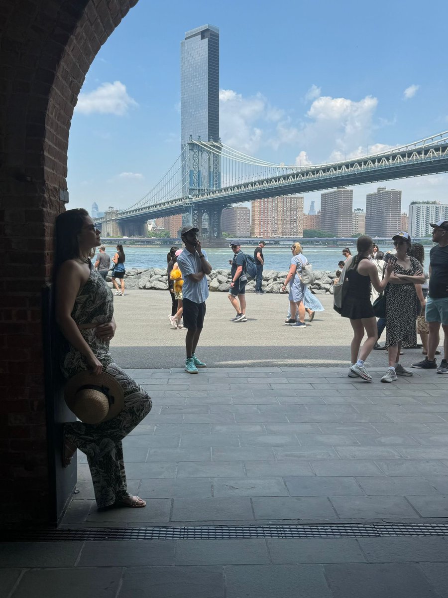 CharmaBrasil's tweet photo. Sobre New York ❤️ https://t.co/Us51OQhC04