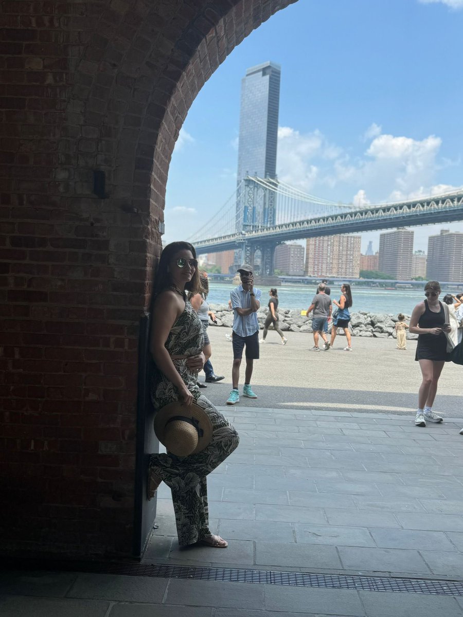 CharmaBrasil's tweet photo. Sobre New York ❤️ https://t.co/Us51OQhC04