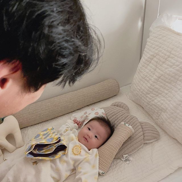 ㅤㅤ
Mampir ke kampung halaman demi keponakan aku yang paling lucu se-galaxy bima sakti.
ㅤㅤ