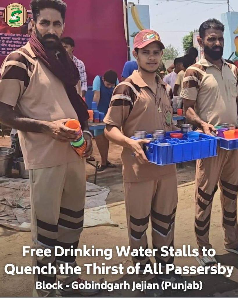 Kotajitu1994's tweet photo. Free drinking water stalls are established by DSS volunteers to quench the thirst of peoples.
.
.
.
Uncountable water facilities in india are started under #SummerRelief initiative by DSS volunteers with inspiration of Saint Ram Rahim. https://t.co/DipxhnxdcF