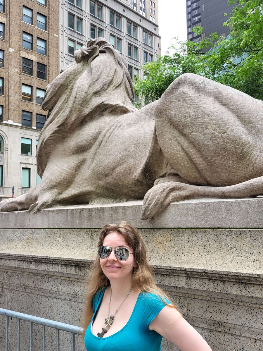 LadyIonia's tweet photo. IMMERSION BREAK WARNING
Ghostbusters day and 40th anniversary shenanigans!
#Ghostbusters40 @Ghostbusters https://t.co/cYiaupbEgE