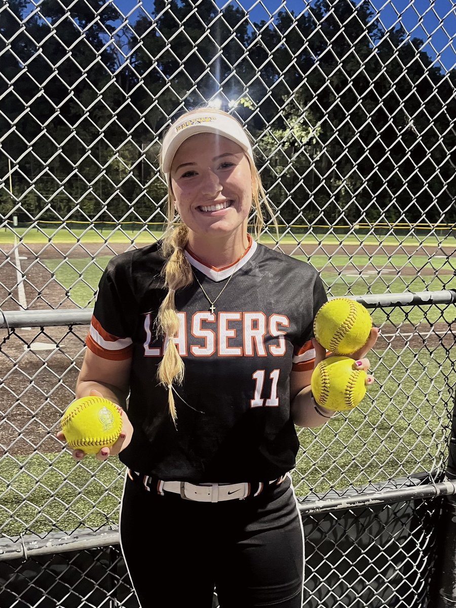 Finished runner up with 3 💣s today and a BA of .435 for the weekend!! Feels good to have a bat in my hand again🫶

Also went 32 innings with 30 strikeouts and 2.8 ERA on the mound!