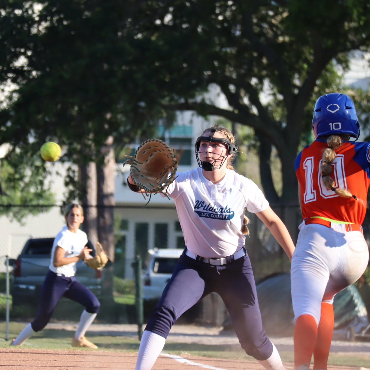 LeeWildcats's tweet photo. Great warmup this weekend to @BackwardsKJax in 2 weeks. Can't wait.  #softball #college #fastpitch https://t.co/EhrLZvmE8m