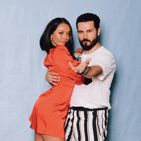 ⠀

                *   ♡̶