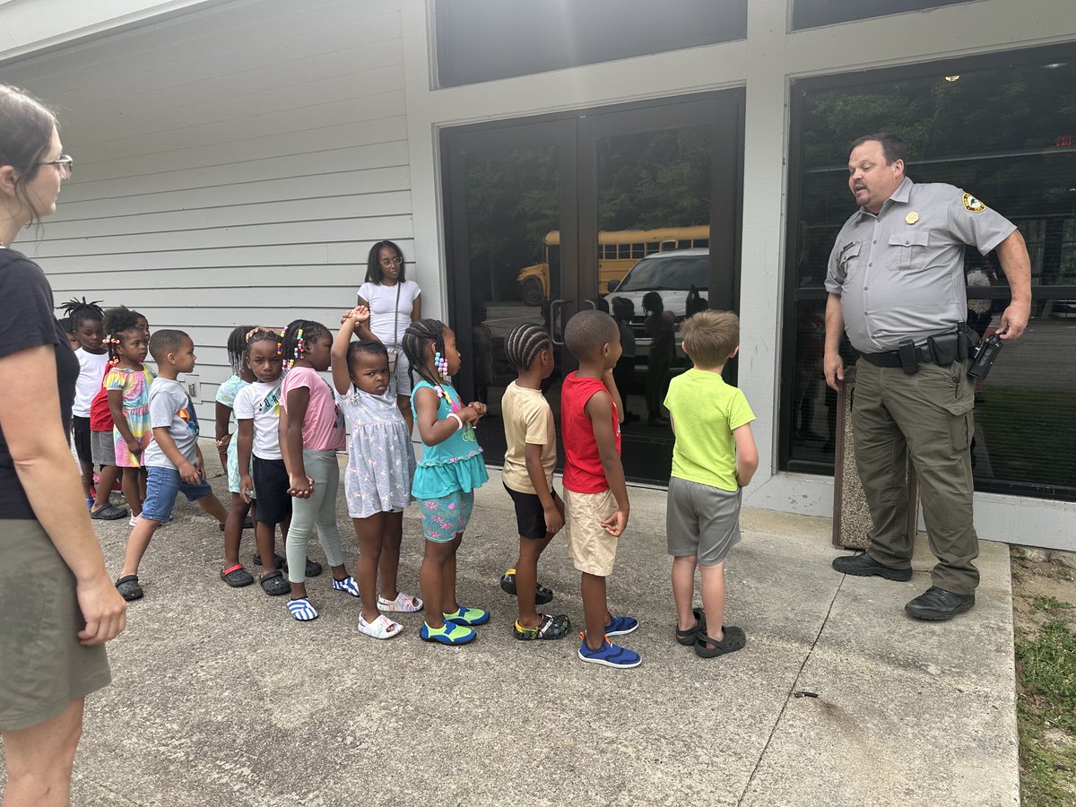 EO Young Elementary tweet media