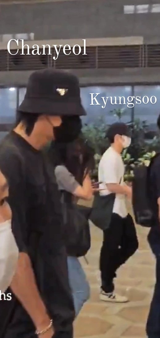 On their way to Haneda Airport 🇯🇵 the beloved shinyuus Chanyeol and Kyungsoo decide to grace us this amazing moment in chansoo week near their so called chansoo day in 12 June.

We wish our sweet boys a happy vacation 🤭