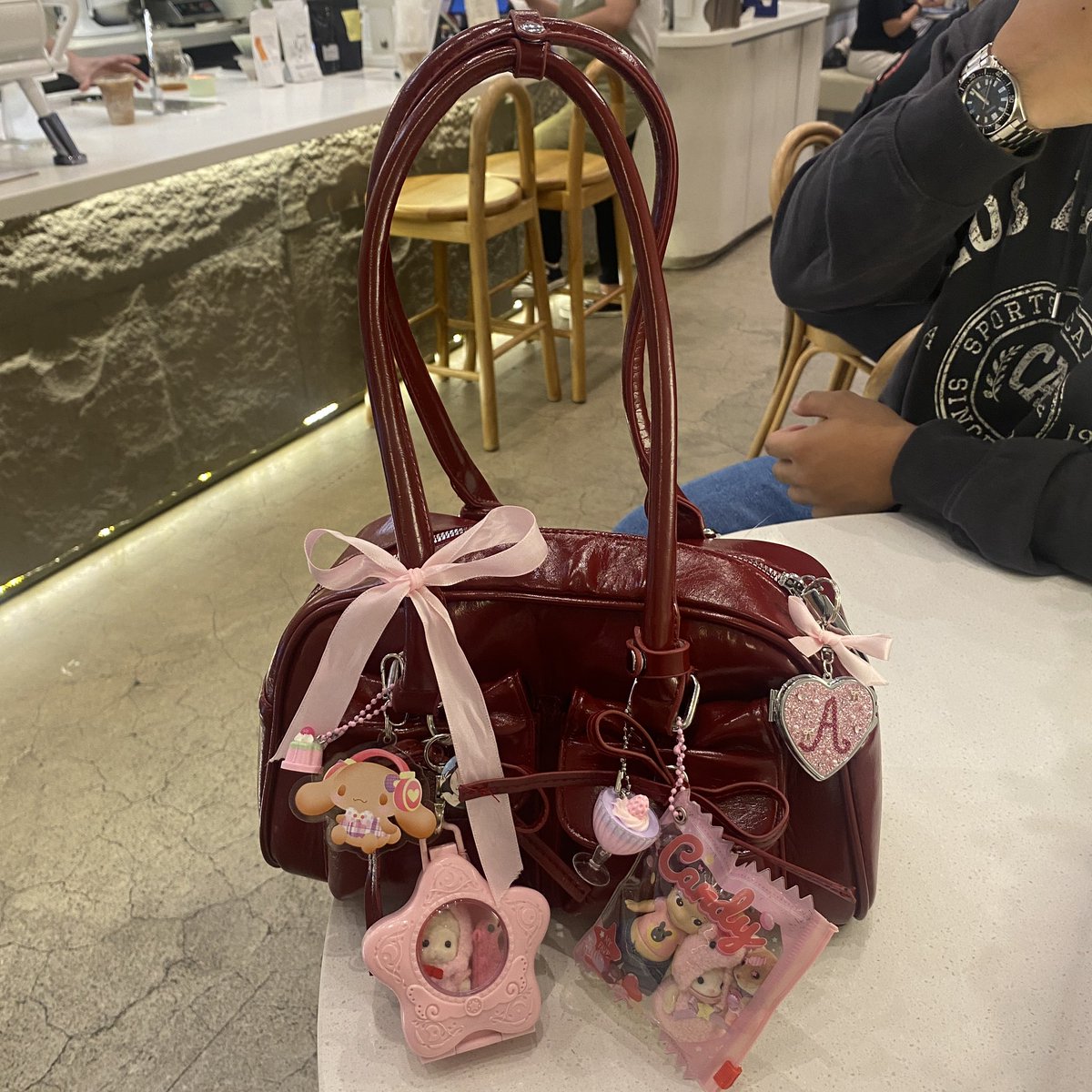 oh she’s coming! (her bag loud asf)