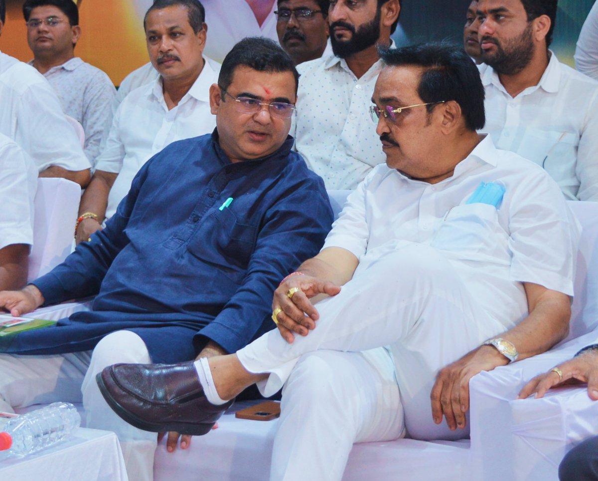 JaykumarRawal's tweet photo. भाजपचे गुजरात प्रदेशाध्यक्ष, खानदेश सुपुत्र मा. सी आर पाटील साहेब यांची केंद्रीय कॅबीनेटमंत्रीपदी निवड झाल्याबद्दल हार्दिक अभिनंदन.!!
@CRPaatil #modiisback #ModiOnceAgain https://t.co/6w4Zinq4B0