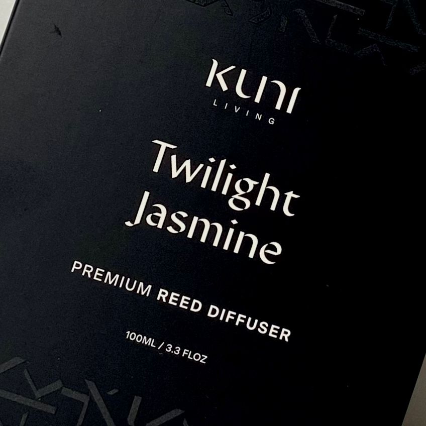 ucnicorn's tweet photo. review brutal diffuser baruuu😱

aku nemuin reed diffuser yang wanginya enak bgt sumpah gaboong ini wanginya nyebar seruangan bahkan sampe diluar kamar pun wanginya kecium😭🫶🏻

blind buy tapi ga nyesel sama sekali, kalian yang suka wangi JASMINE cobain ini pls wanginya enak bgt🥹 https://t.co/4Ub2Ujnllh
