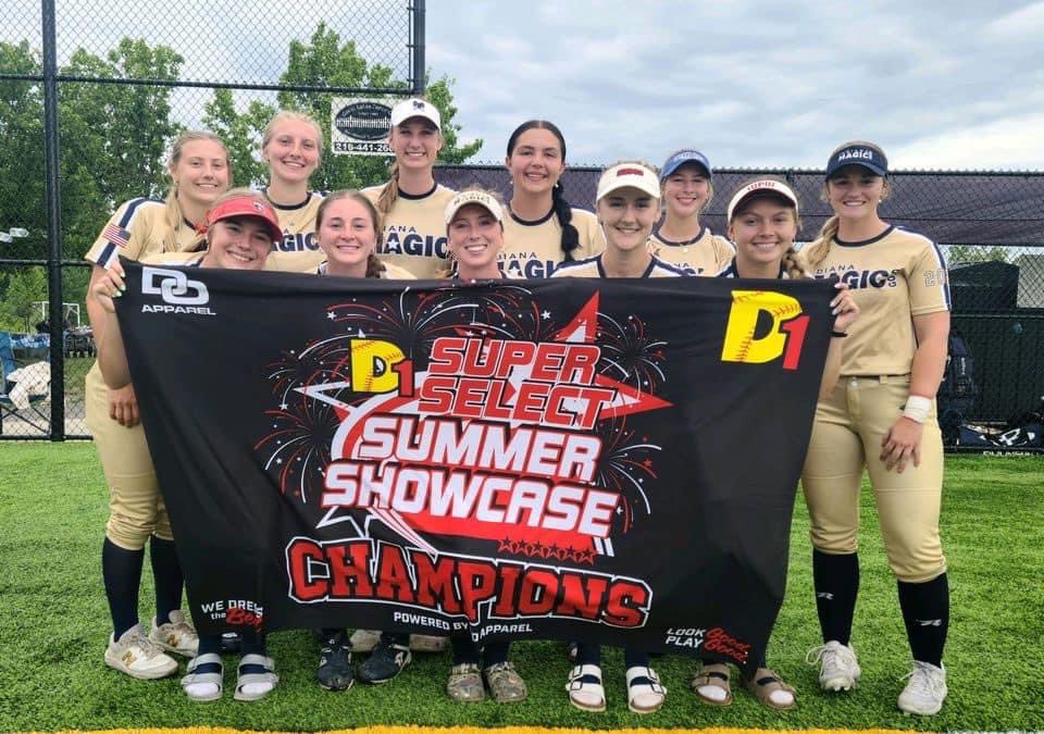 karlyegraber's tweet photo. @IMGGerth06 went 7-0 this weekend to start our last summer together!! See you in KC!! @RacersSoftball @CoachZack_MSUSB @CoachGill_MSU https://t.co/gyCWujGzuy