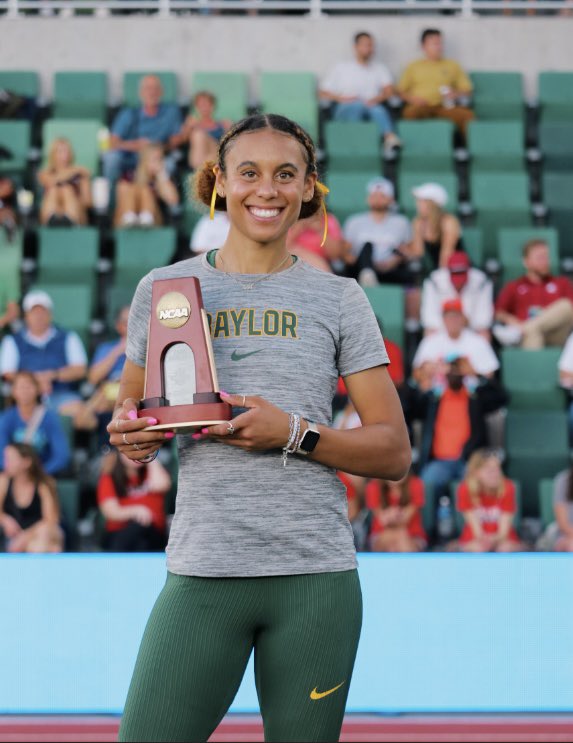 alexisshentel's tweet photo. 3x All-American in my comeback season! 3 stress fractures in  my back, one stress fracture in my foot, transferring schools, and ankle surgery in the past years all led to this moment! can’t wait to represent baylor one last time next year! olympic trials up next! GOD IS GOOD🦋 https://t.co/48dGJmQqxF