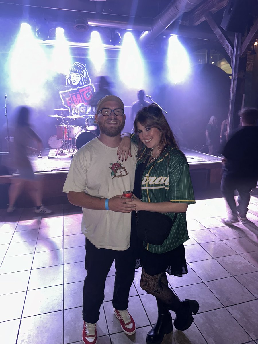 ac_weekley's tweet photo. Lovely having a fun life with my love and my friends https://t.co/l6h6ML3wis