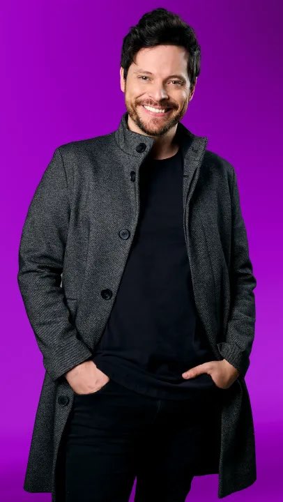 mundorealitycol's tweet photo. Like si quieres que se quede Julián// RT si quieres que se quede Karen #LaCasaDeLosFamososColombia #LaCasaDeLosFamososCol https://t.co/TCB4JG6zMi