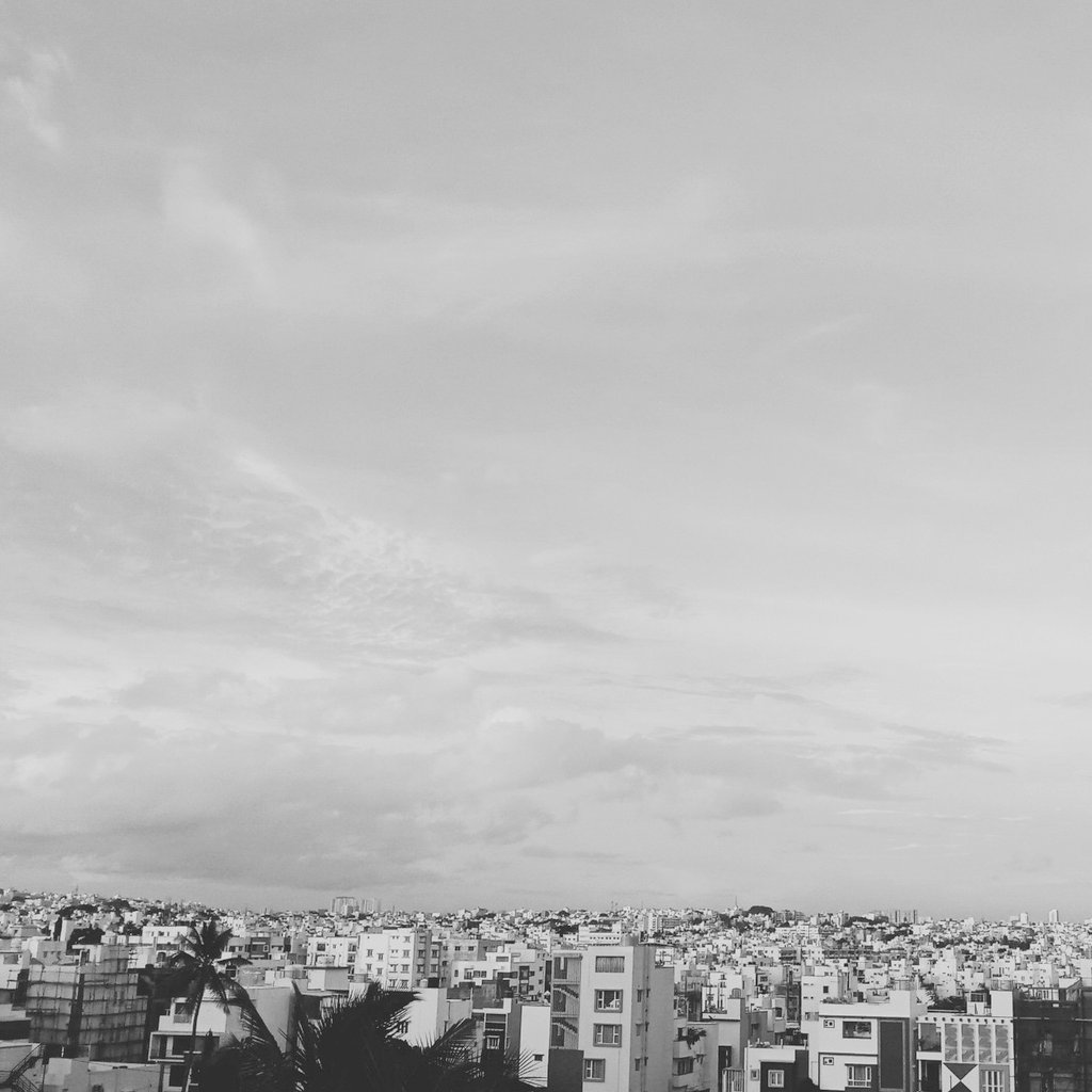 dir_kiranN's tweet photo. God sign....
#Benagluru 
#Rain #random https://t.co/lkZMJKqYz2