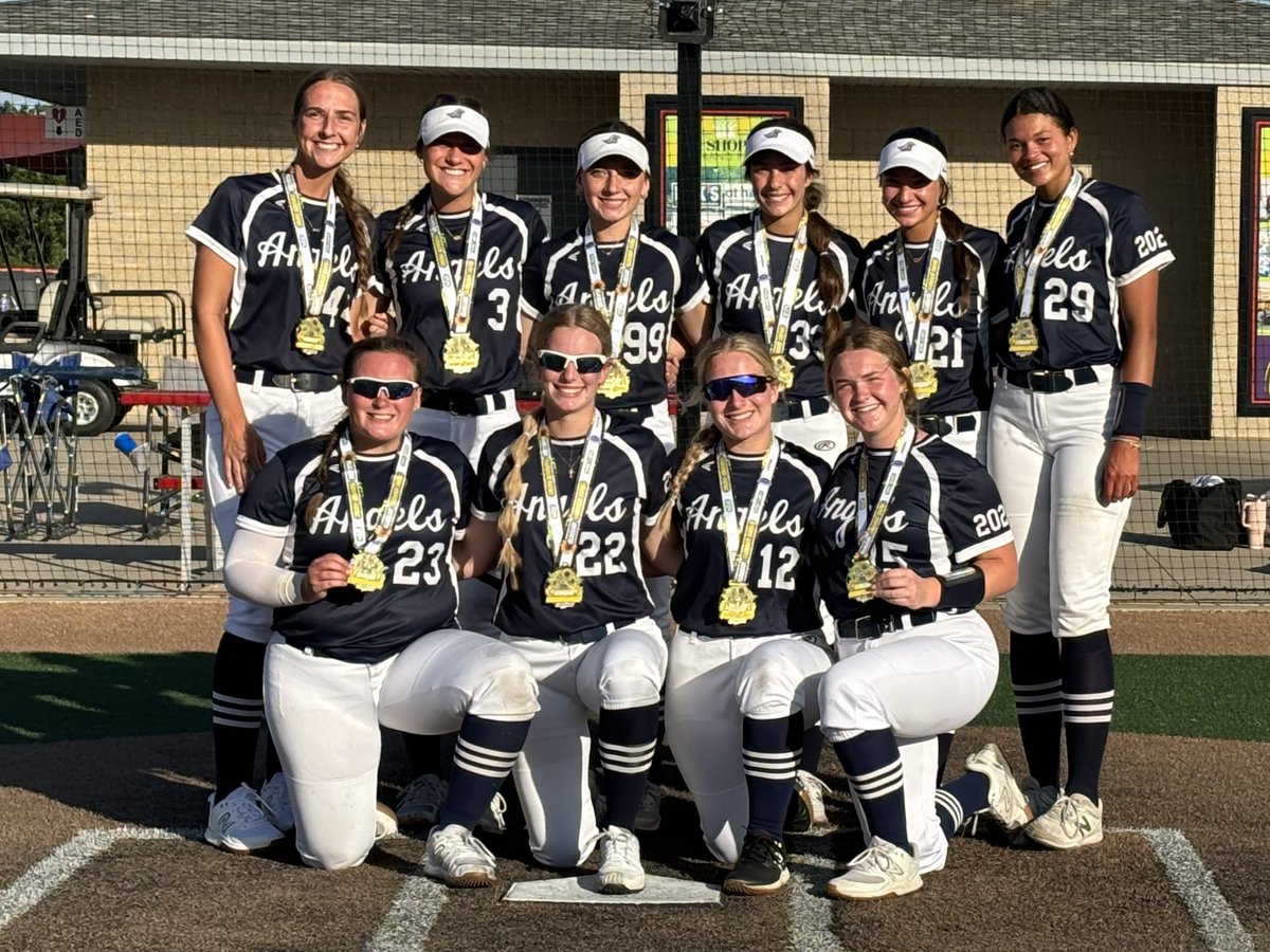 BNGSA_Angels07's tweet photo. Congrats ladies on going 5-0 to win the Slugger Summer Swing! 🏆
Total team effort including 28 Ks in 25 IP from our pitchers. Hitting-
 @ZavadaMya going 9-13 w/ 2 2B &amp; 2 3B, @MakennaOndrey went 7-15, @MRosendahl25 5-11 w/ 2 2B &amp; @lailadcarr 3-6 w/ 3 RBIs. 
Great work Angels!! https://t.co/prLRJJz6bb