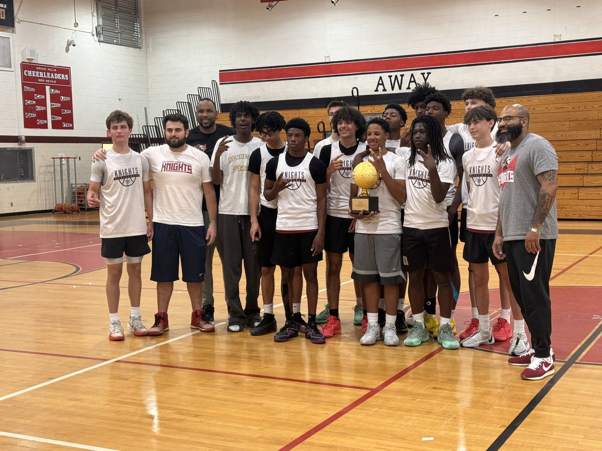 Coach_Mitch25's tweet photo. First outing, great start, and good beginnings. Proud of these guys for believing and working together. Georgia Hardwood Classics winners. #MidtownHighBasketball https://t.co/8oJ4nXjViW
