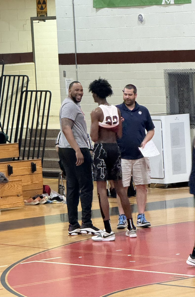 Coach_Mitch25's tweet photo. First outing, great start, and good beginnings. Proud of these guys for believing and working together. Georgia Hardwood Classics winners. #MidtownHighBasketball https://t.co/8oJ4nXjViW