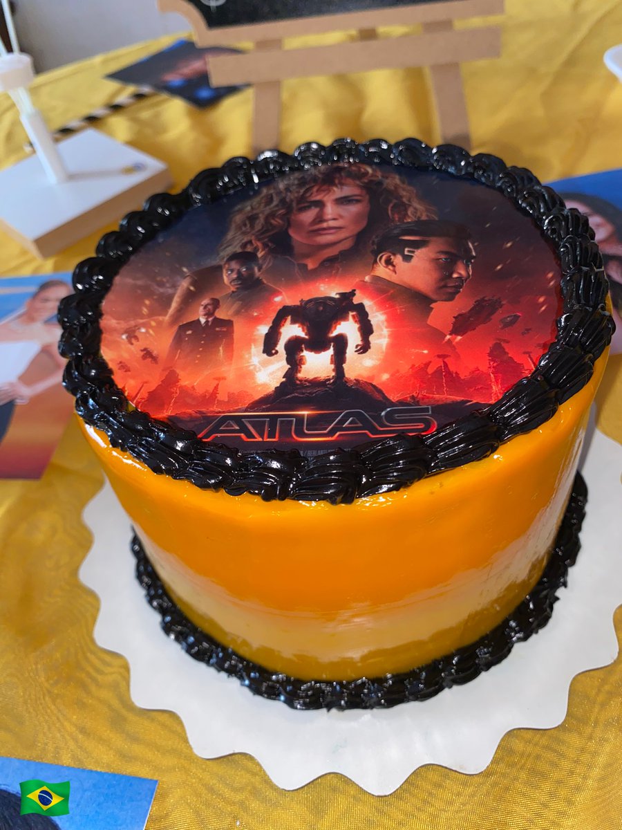 CamilaNaiara18's tweet photo. #Atlas birthday party 🥳
Just something symbolic to get together with good friends. My birthday and @lettyregal 's bday are on the same day so we had to celebrate in the best style! 

We love you @JLo @LanaParrilla 
#JLovers #EvilRegals 🧡 https://t.co/21FrL9IZBG