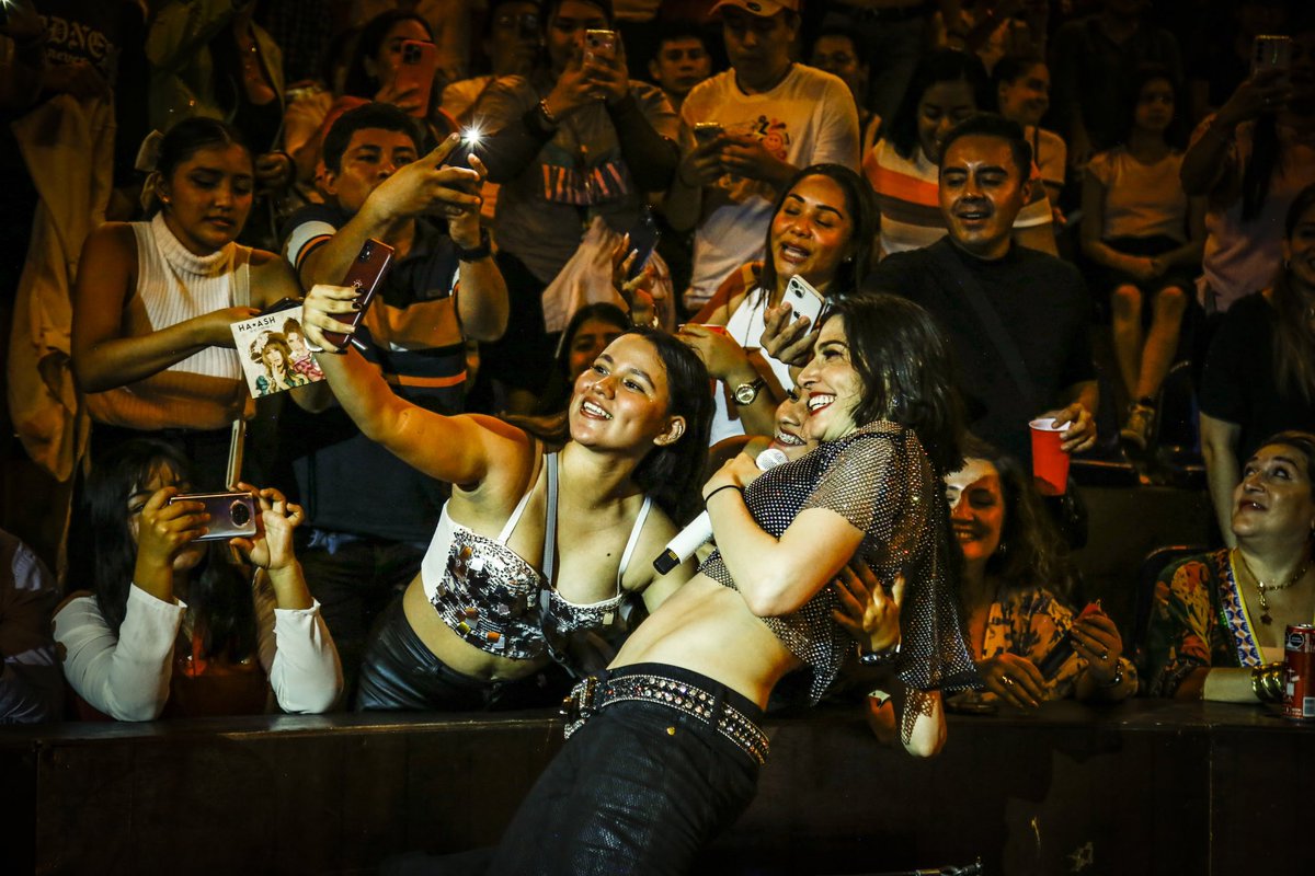 haashoficial's tweet photo. Tapachula, no podemos creer que gran noche tuvimos con ustedes!!! ❤️❤️ ¡Definitivamente se quedó una parte de nuestro corazón ahí!  #GiraMiSalidaContigo https://t.co/bmBotC0KZP