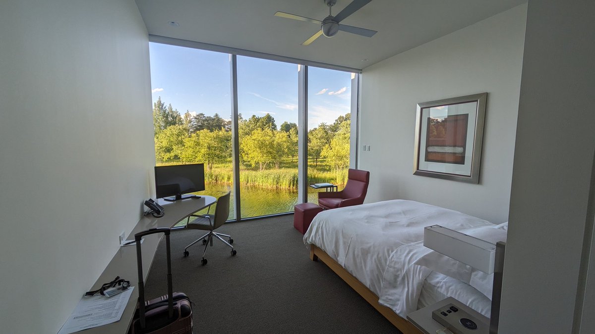 Reika Tei tweet media