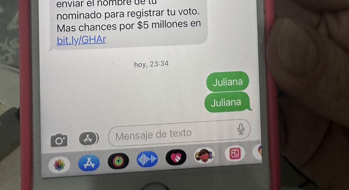 hernanabraham1's tweet photo. Como quieren que la saquemos , sino nos dejan  votar? #eshoy #GranHermano https://t.co/1mabWhSdrR