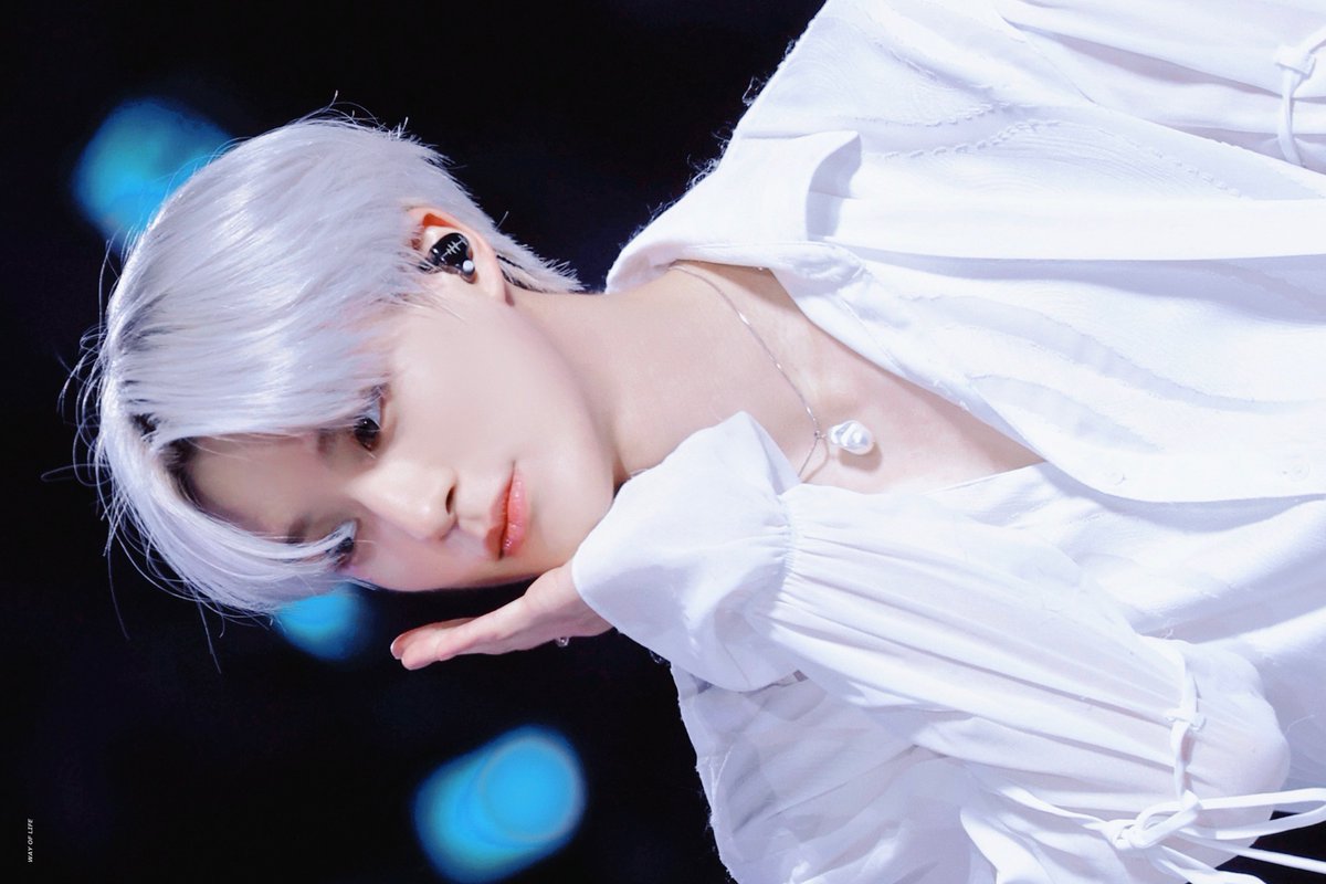 mycutejeno_'s tweet photo. 정말 너야 미카엘 ? https://t.co/1DWT1IfduE