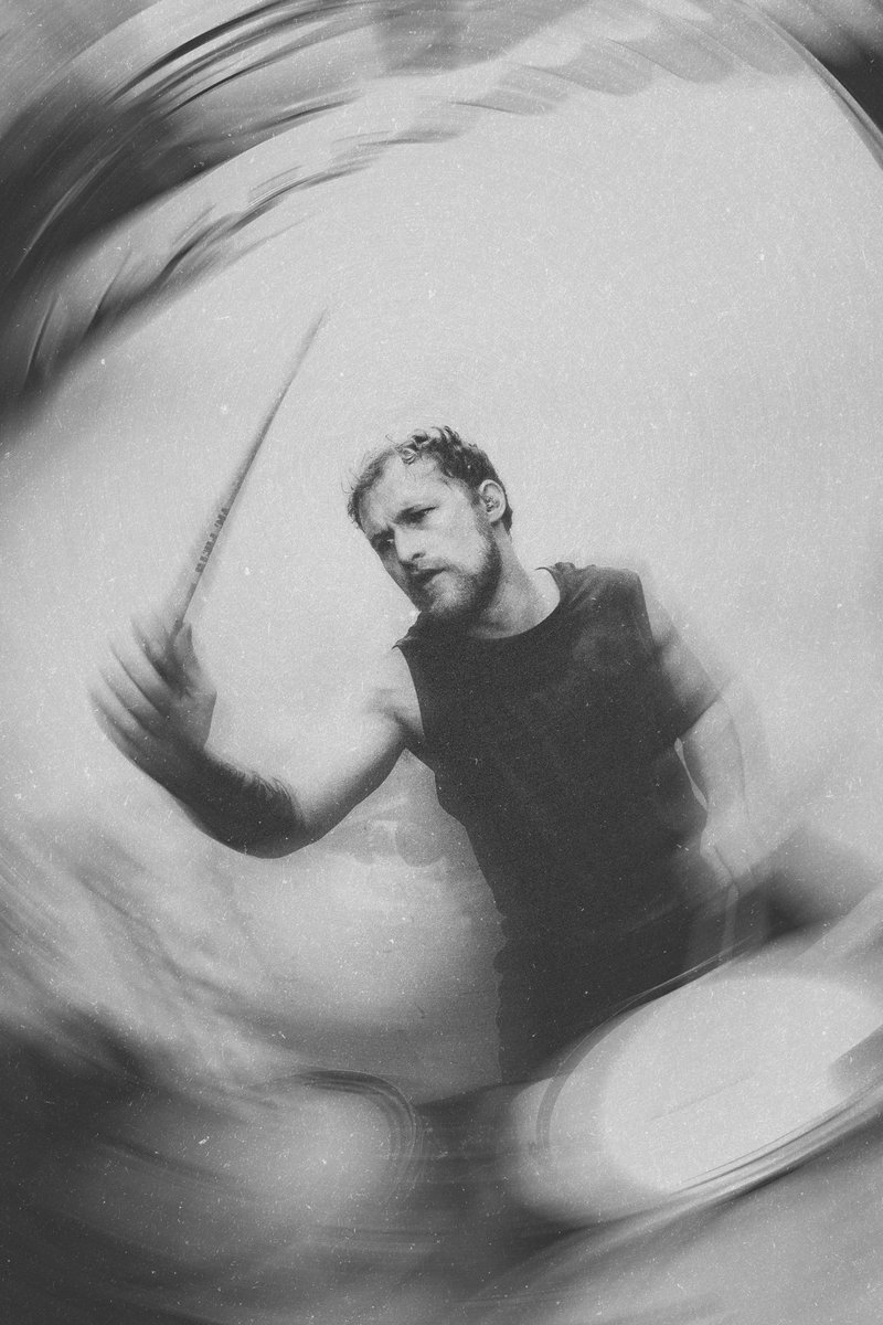 trapdaddy_trev's tweet photo. look at this cool photo of Austin from the band Outline in Color that I took last night in Austin, Texas https://t.co/6SRnxv2Bay